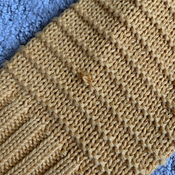 Sweater - Picture 5 of 8